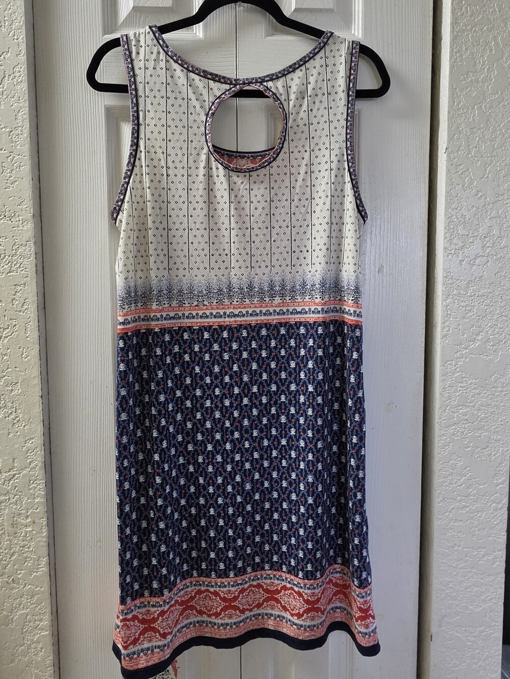 Max Studio White, Red & Blue Sleeveless Printed Shift Dress L - Picture 2 of 8